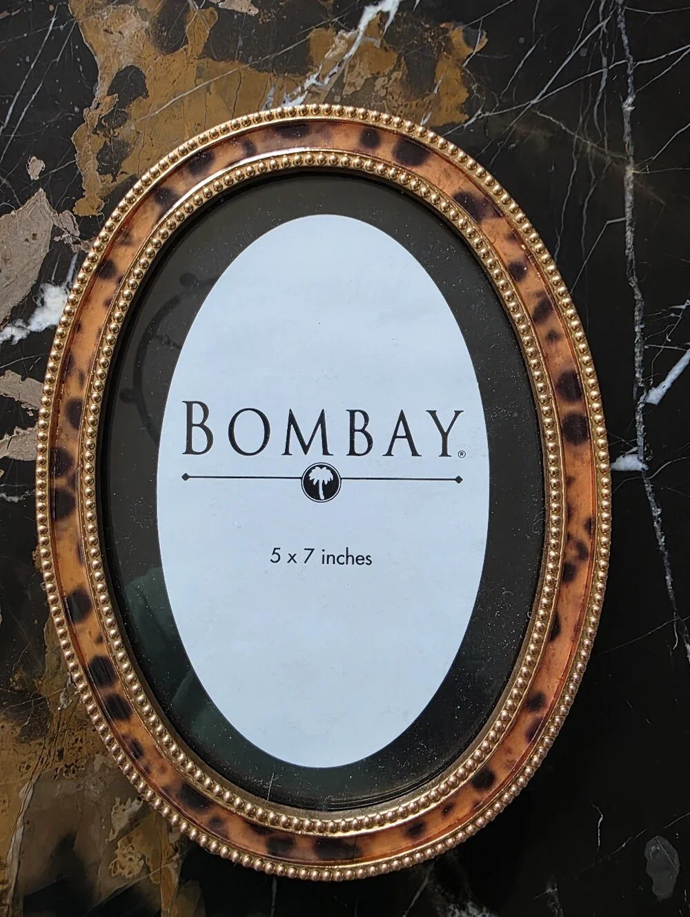 Bombay good holds